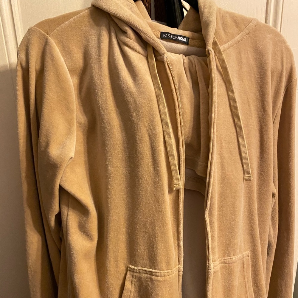 Short set from fashion nova size xl